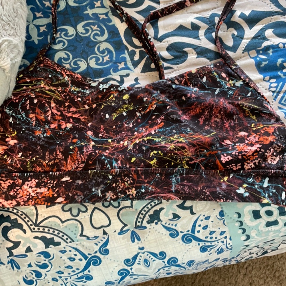 This is a lululemon sports bra